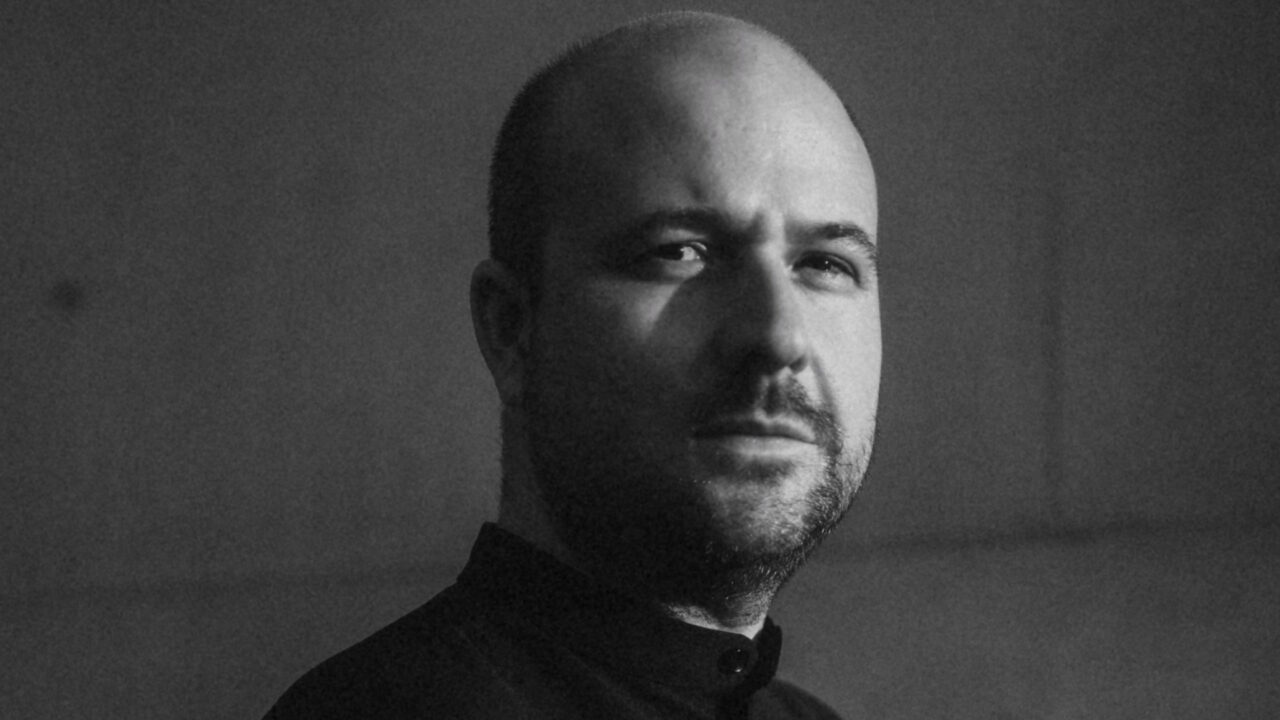 Portraifoto des Pianisten Moritz Winkelmann