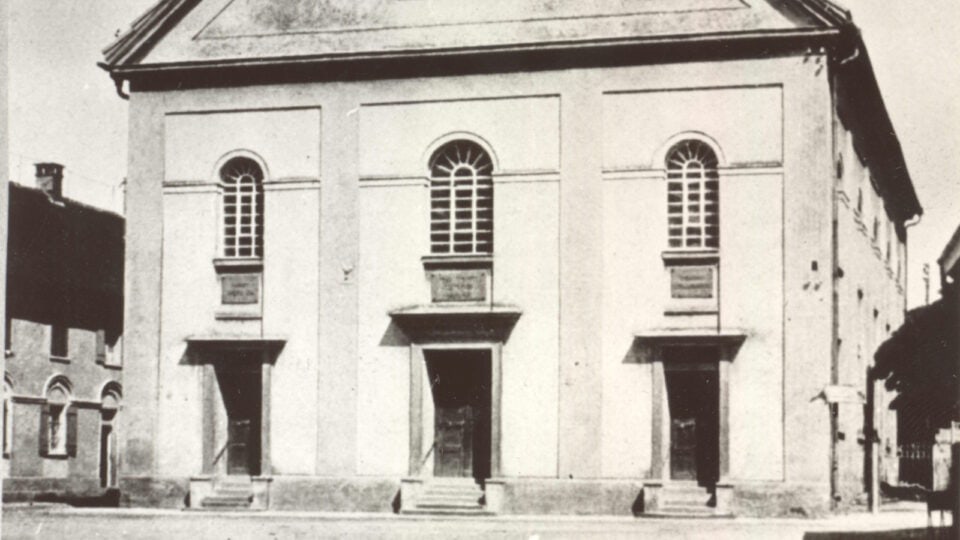 historisches schwarz-weiß Foto der Frontalansicht der Synagoge in Bad Buchau