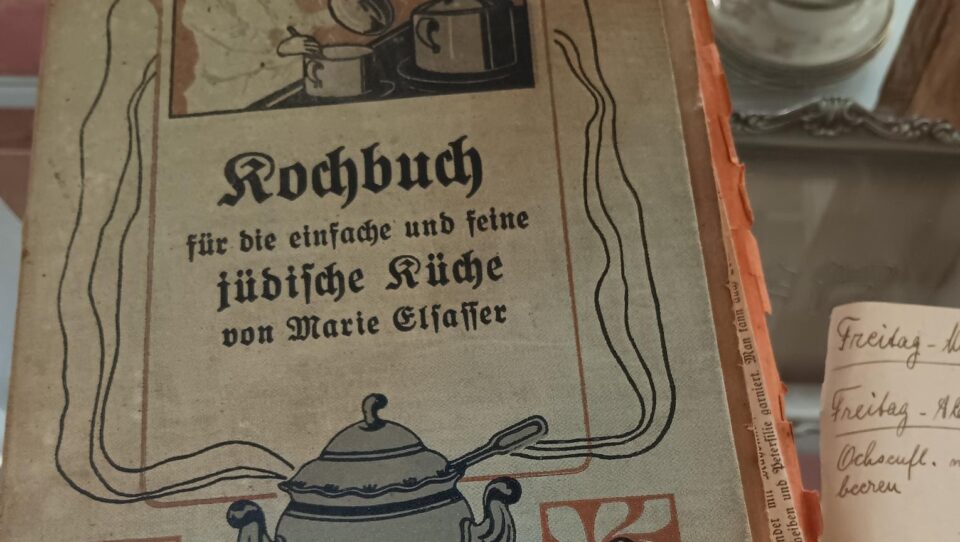 Titelseite des Kochbuch der jüdischen Küche