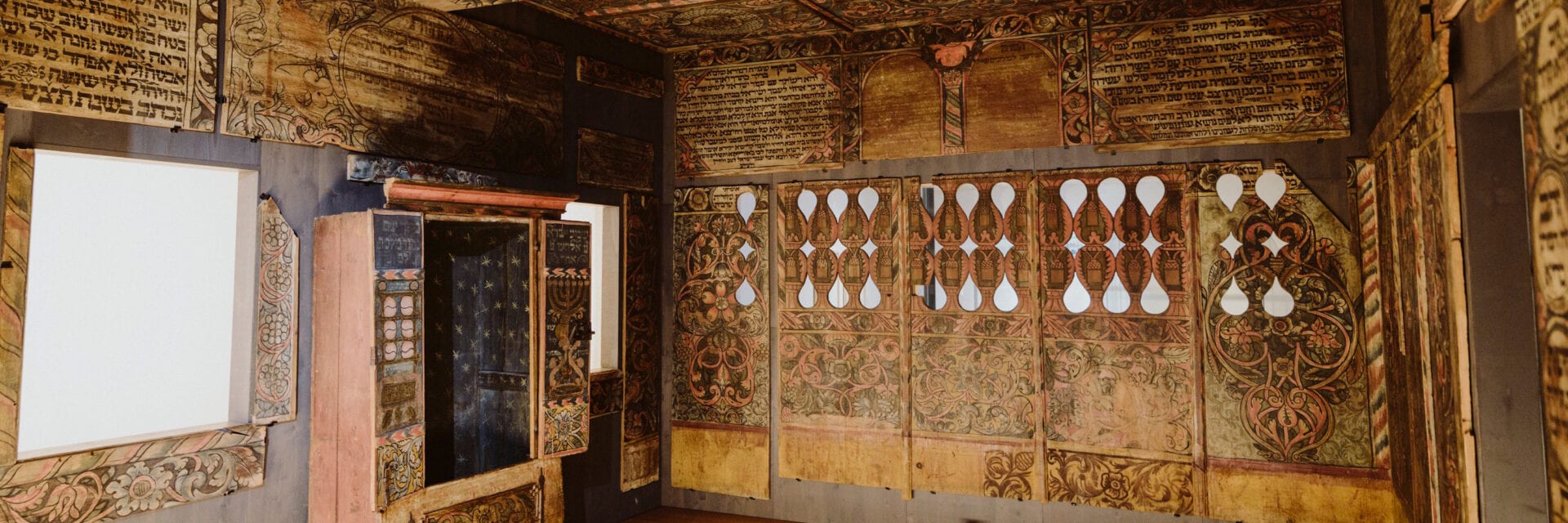 bemalte Synagogenvertäfelung aus Unterlimpurg